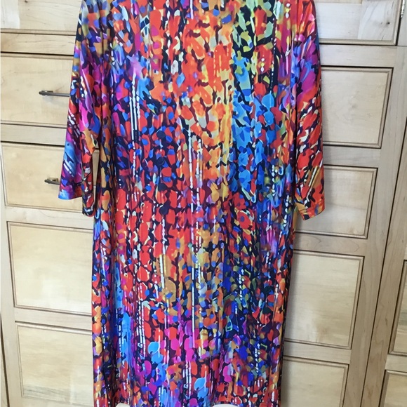 SHIFT DRESS XL Midi Stretchy pull over 100% polyester. Half sleeve. Lightweight. - Picture 4 of 9